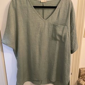 BIB! Sage blouse